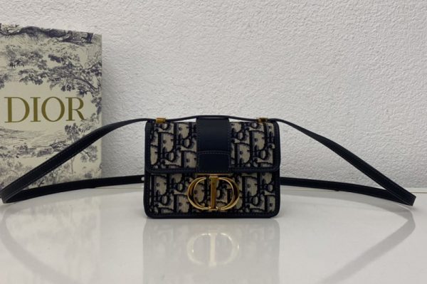 Replica Christian Dior M1210 Dior 30 Montaigne mini bag in Blue Dior Oblique Jacquard