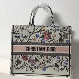 Replica Dior M1286 Dior Book Tote Bag in Embroidery