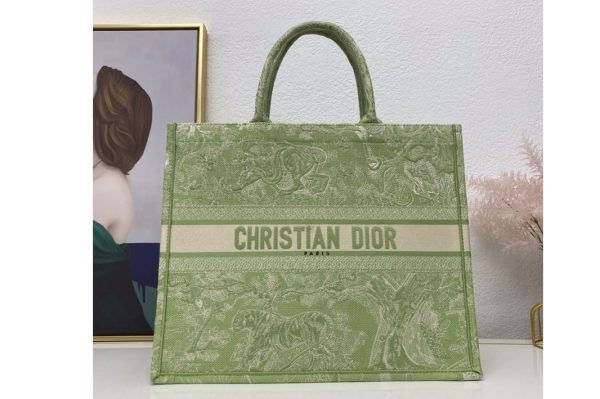 Replica Christian Dior M1286 Dior book tote Bag in Green Toile de Jouy Reverse Embroidery