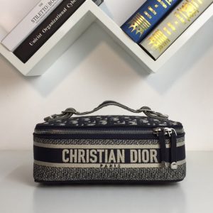 Replica Dior M1522 Oblique Cosmetic bag in Navy Blue Dior Oblique jacquard