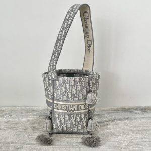 Replica Christian Dior M1276 D-Bubble bucket bag in Grey Dior Oblique Jacquard