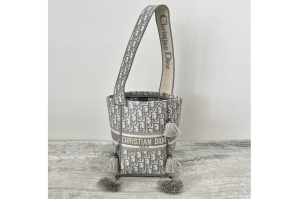 Replica Christian Dior M1276 D-Bubble bucket bag in Grey Dior Oblique Jacquard