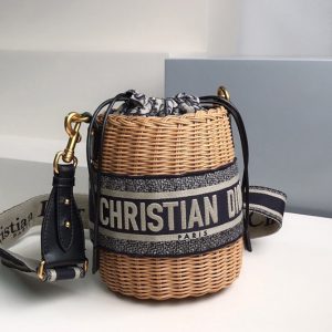 Replica Christian Dior M7600 Dior Wicker bucket bag in Blue Dior Oblique Jacquard and Natural Wicker