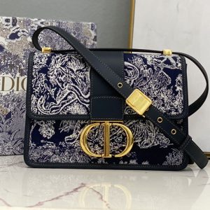 Replica Christian Dior M9203 30 Montaigne Bag in Blue Toile de Jouy Reverse Jacquard