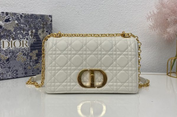 Replica Christian Dior M9242 Medium Dior Caro bag in White Supple Cannage Calfskin