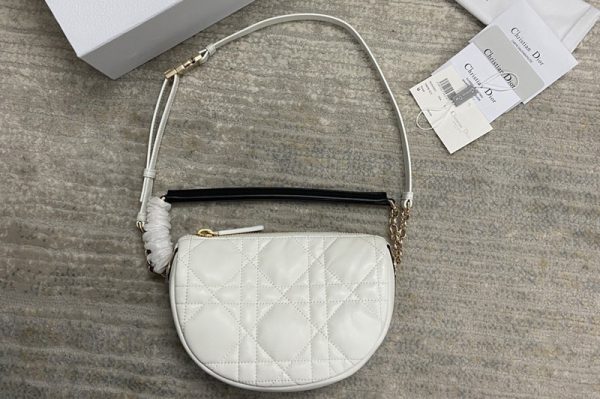 Replica Christian Dior M7200 Small Dior Vibe Hobo bag in White Cannage Lambskin