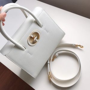 Replica Christian Dior M9321 Dior Medium St Honoré tote bag in White Grained Calfskin