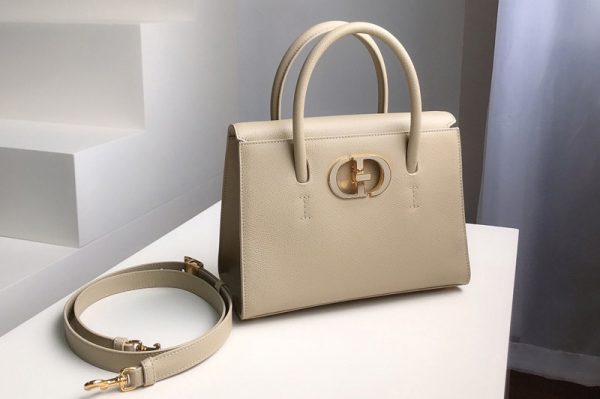 Replica Christian Dior M9321 Dior Medium St Honoré tote bag in Beige Grained Calfskin