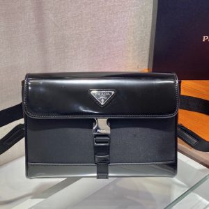 Replica Prada 2VD044 Re-Nylon and leather shoulder bag in Black nylon