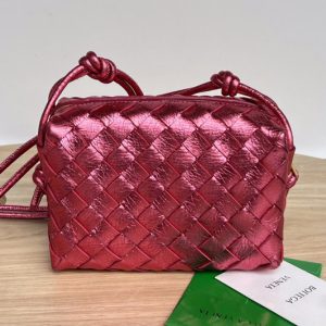 Replica Bottega Veneta 680254 Mini Loop intrecciato leather crossbody bag in Red Leather