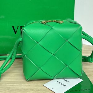 Replica Bottega Veneta 701915 Mini Cassette Camera Bag in Green intreccio leather