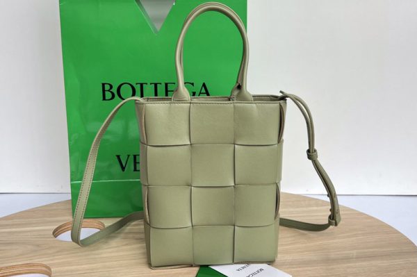 Replica Bottega Veneta 709341 Mini Cassette Tote Bag in Travertine intreccio leather