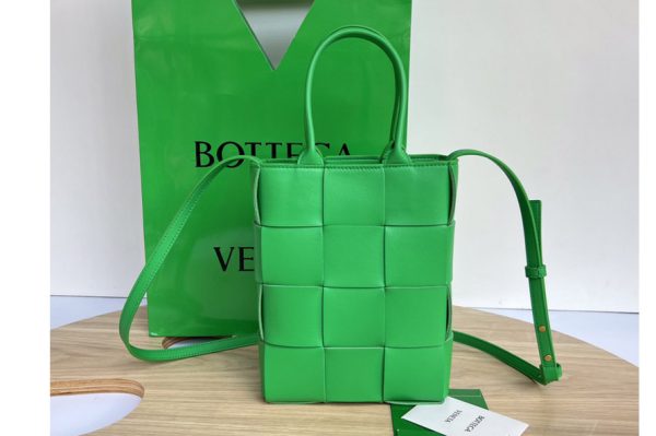 Replica Bottega Veneta 709341 Mini Cassette Tote Bag in Green intreccio leather