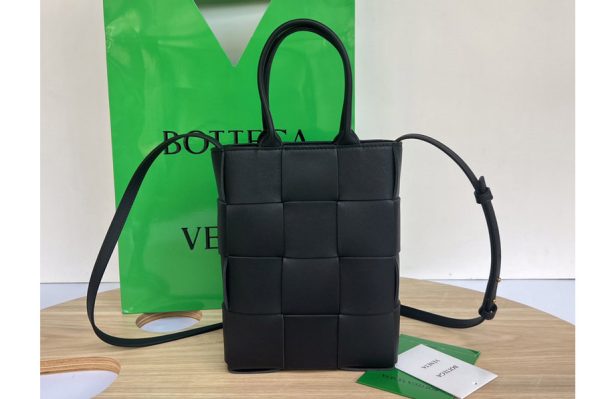 Replica Bottega Veneta 709341 Mini Cassette Tote Bag in Black intreccio leather