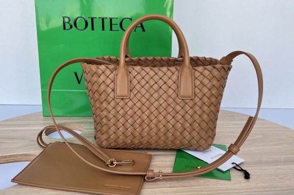 Replica Bottega Veneta 709464 Mini Cabat tote bag in Caramel intreccio leather