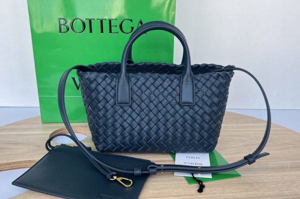 Replica Bottega Veneta 709464 Mini Cabat tote bag in Black intreccio leather