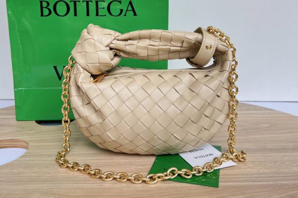 Replica Bottega Veneta 709562 Mini Jodie top handle bag in Beige intrecciato leather