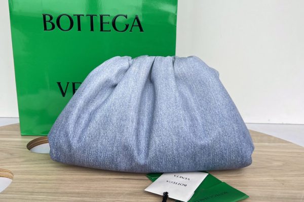 Replica Bottega Veneta 690238 Teen Pouch in Teen intrecciato denim effect leather clutch