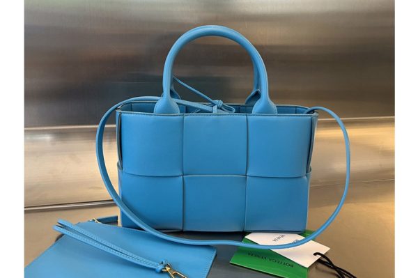 Replica Bottega Veneta 709337 Mini Arco Tote Bag in Blue intreccio leather