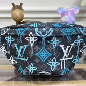 Replica Louis Vuitton M21397 LV Discovery Bumbag Bag in LV Graffiti Monogram Eclipse coated canvas