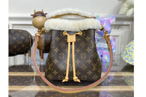 Replica Louis Vuitton M46319 LV NeoNoe BB Bucket Bag in Monogram coated canvas and shearling