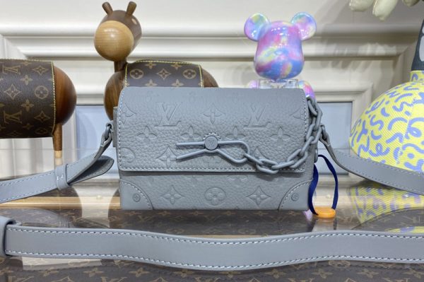 Replica Louis Vuitton M81746 LV Steamer Wearable Wallet in Gray Taurillon leather embossed