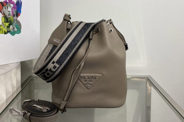 Replica Prada 1BE060 Leather bucket bag in Grey Leather