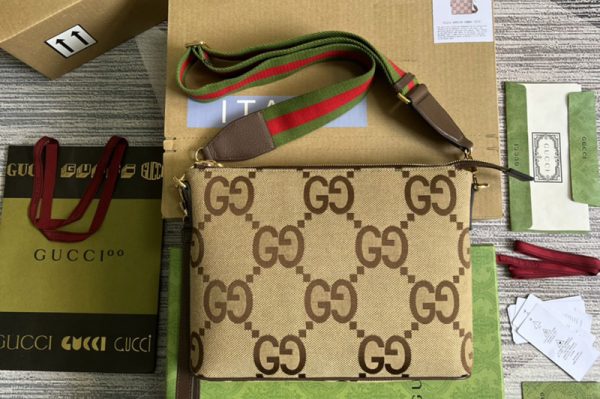 Replica Gucci 699130 Jumbo GG messenger bag in Camel and ebony jumbo GG canvas