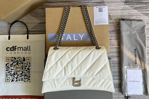 Replica Gucci x Balenciaga 716393 Crush Medium Chain Bag Quilted in White metallized crushed calfskin