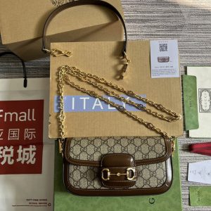 Replica Gucci 735178 Gucci Horsebit 1955 shoulder bag in Beige/ebony GG Supreme canvas