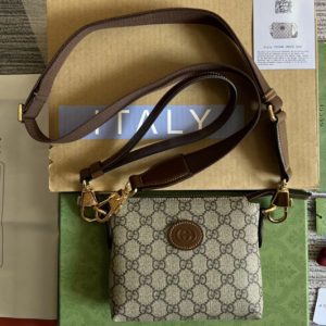 Replica Gucci ‎723306 Messenger bag with Interlocking G in Beige and ebony GG Supreme canvas